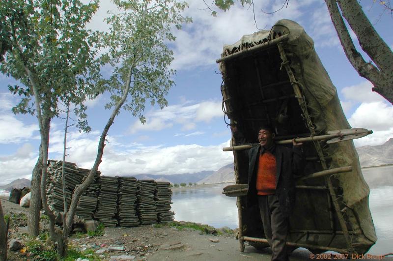 CHTN1518.jpg - Tibet: Between Gongkar Airport and Lhasa