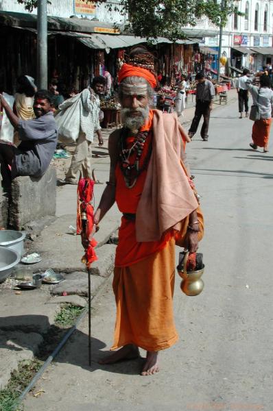 CHTN1932.jpg - Nepal: Kathmandu: Sadu at Pashupatinath