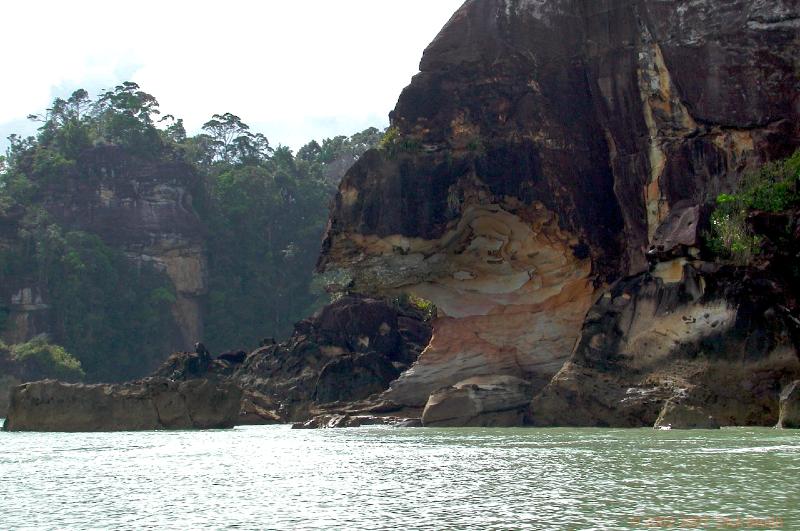 DSCN2220.jpg - Malaysia: Bako National Park: Nice Carved Rock