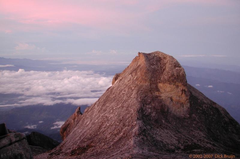 DSCN2608.jpg - Malaysia: Kinabalu National Park: On top of Mount Kinabalu