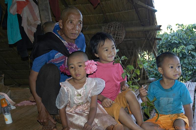 DSC_0830.jpg - Thailand:to Chang Mai:Yao and Akha hilltribe