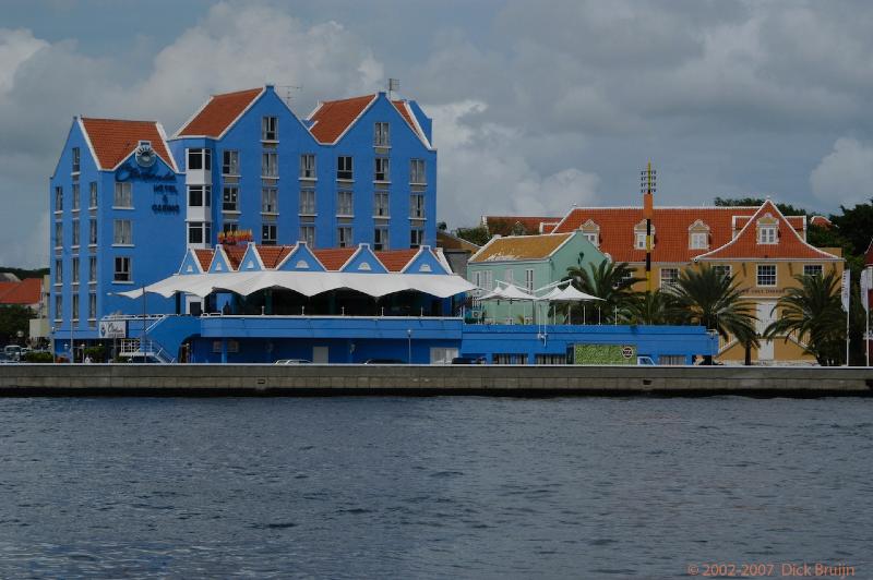 2005-11-08_010941PM.jpg - Curacao,Willemstad