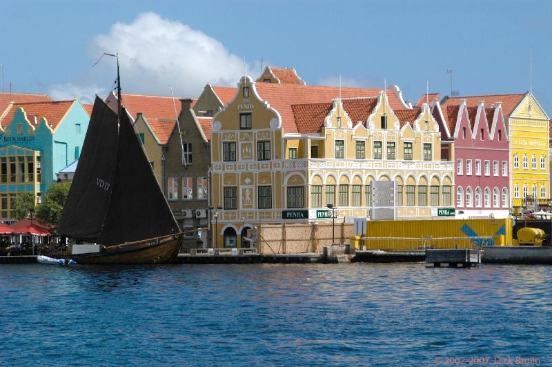 2005-11-15_022955PM.jpg - Curacao,Willemstad