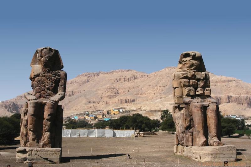 Egypte_20050204-115544f.jpg - Egypt, Colossus of Memnon