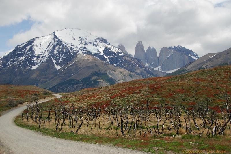 2006-11-28_13-53-44.jpg - Torres del Paine NP, Chile