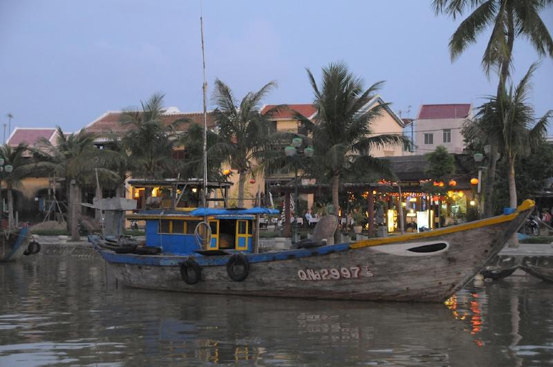 2008-11-16_17-24-42.jpg - Hoi An, Vietnam