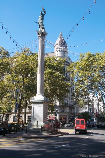 2012-04-24_18-28-22.jpg - Montevideo, Uruguay